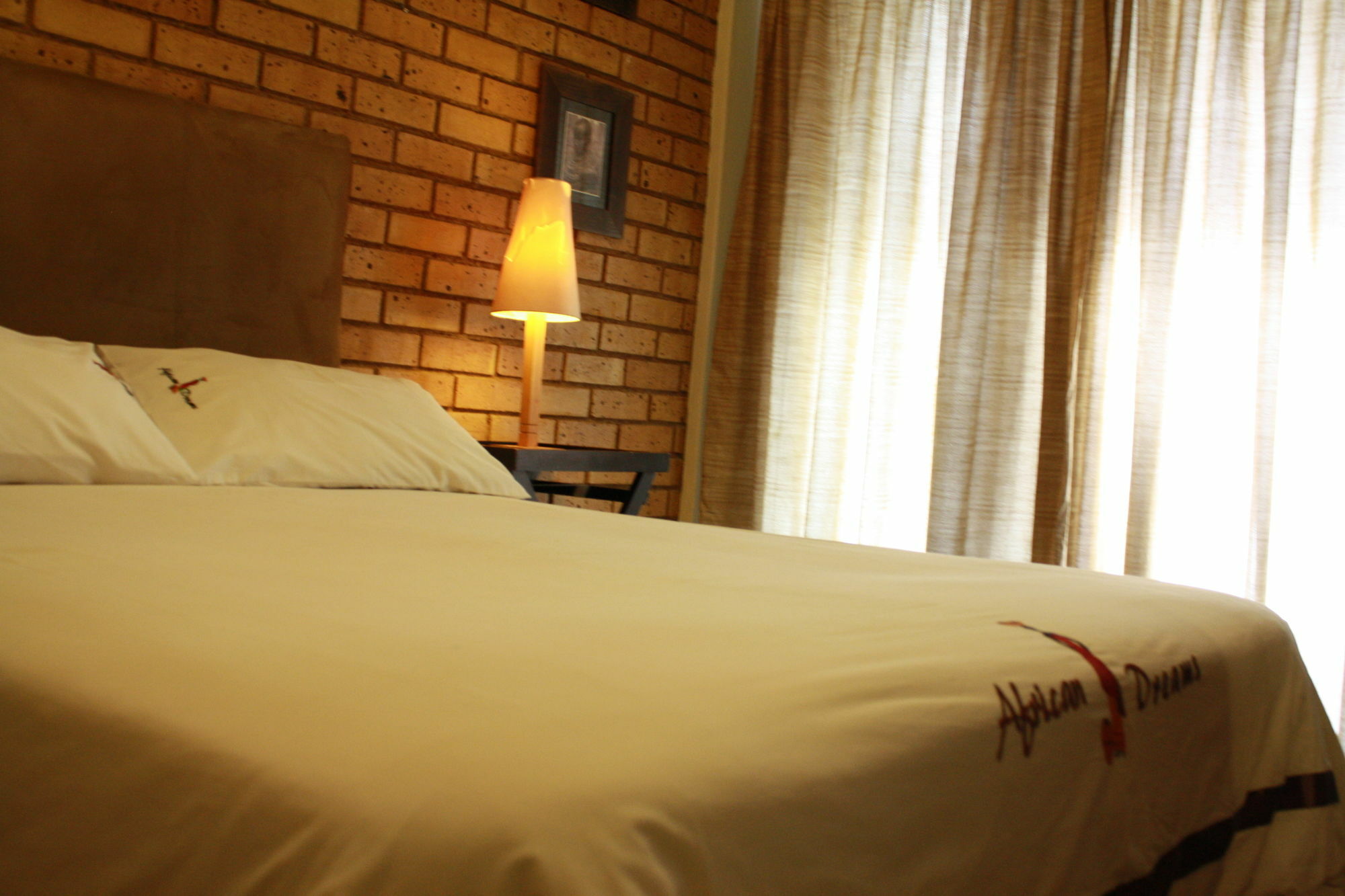 African Dreams Lodge Kempton Park Ngoại thất bức ảnh